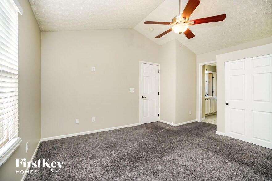 Building Photo - 339 Shyanne Dr