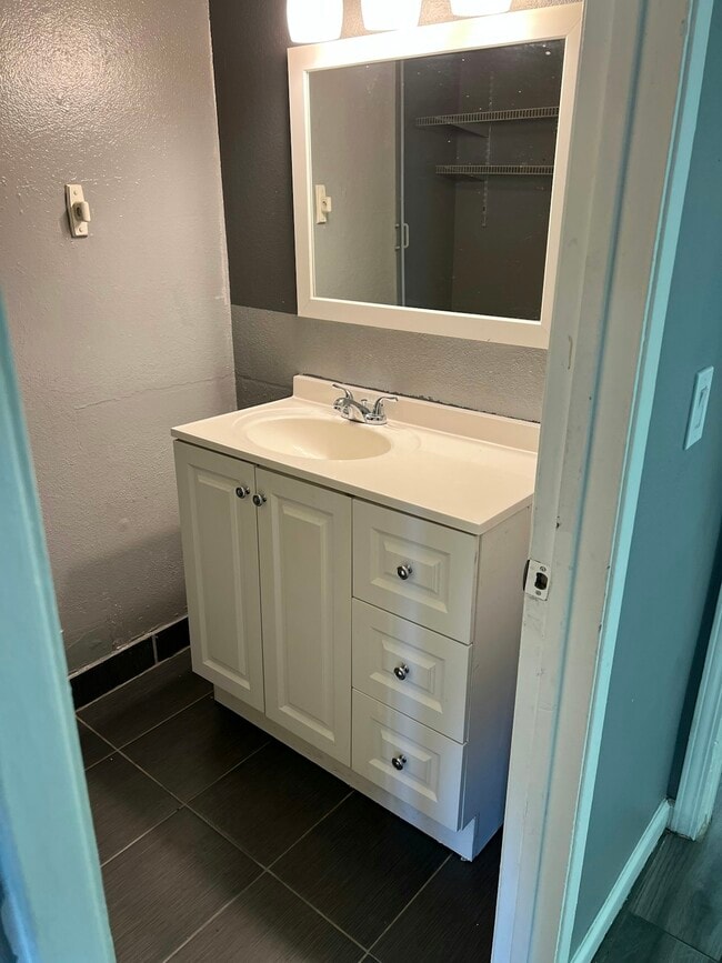 Building Photo - 8572 German Dr