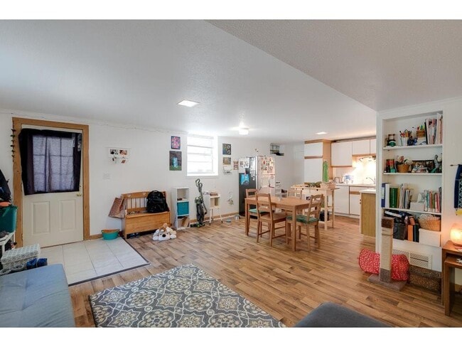 Building Photo - 4005 W 44th St