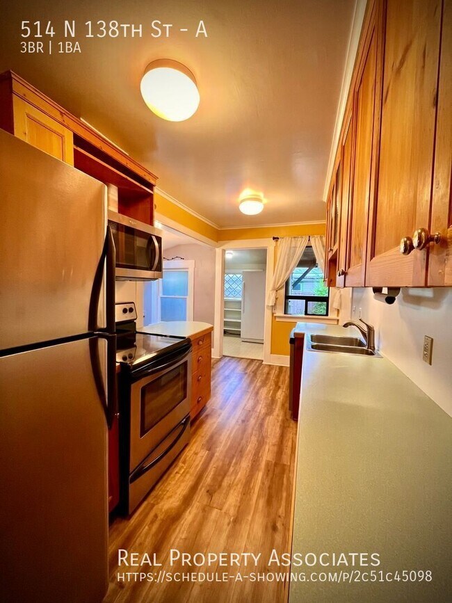 Building Photo - 514 N 138th St