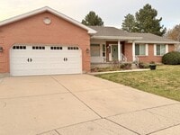 Building Photo - 1729 Colchester Ct