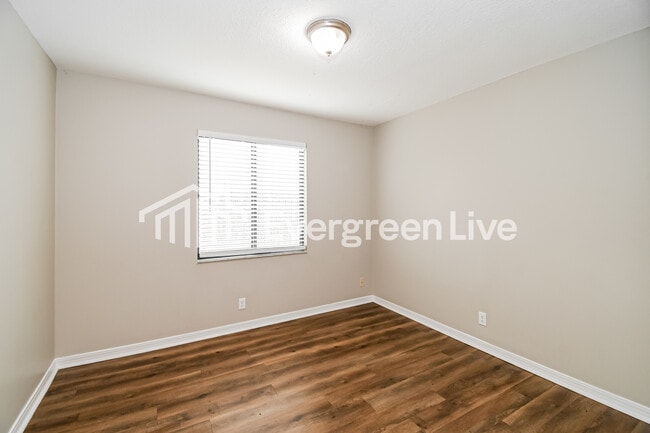 Building Photo - 8149 Amberwood Ct