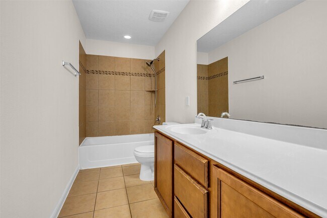 Building Photo - 6719 Path Way Ct