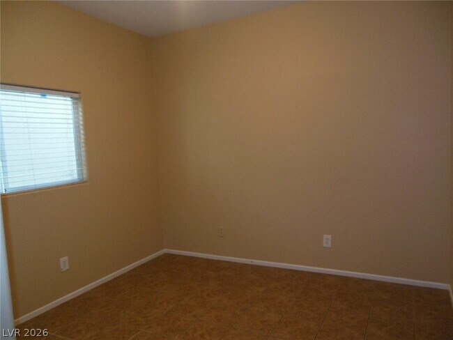 Building Photo - 6218 Desert Lavender Ave