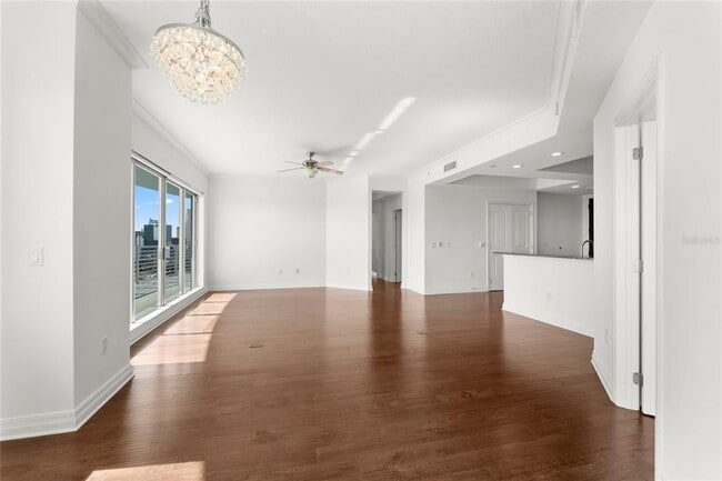 Building Photo - 1209 E Cumberland Ave