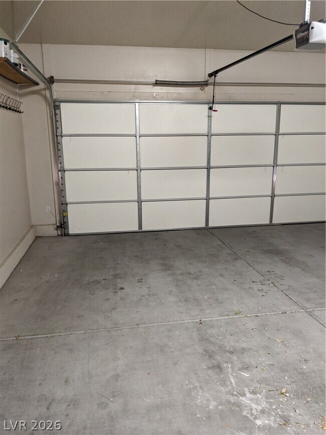 Building Photo - 7437 Ravines Ave