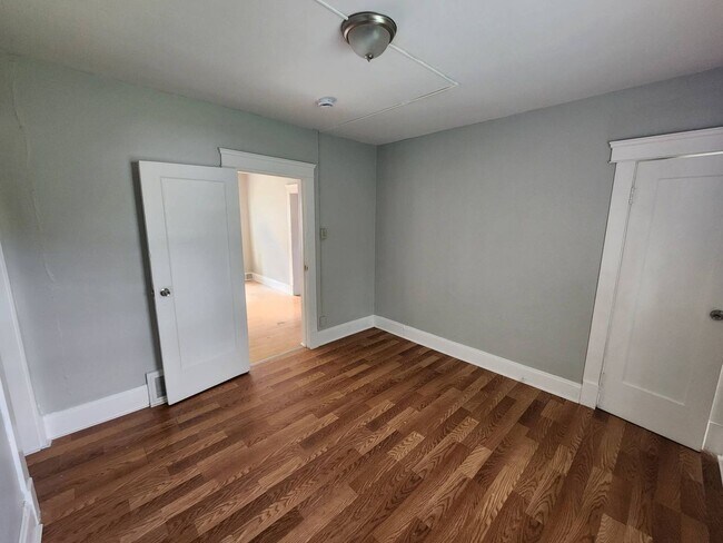 Building Photo - 13302 Ferris Ave