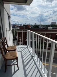 Building Photo - 30 Chelsea St