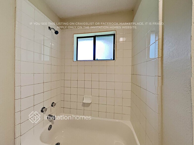 Building Photo - 8405 Pacific Pearl Dr