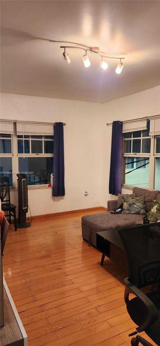 Building Photo - 1255 Pennsylvania Ave