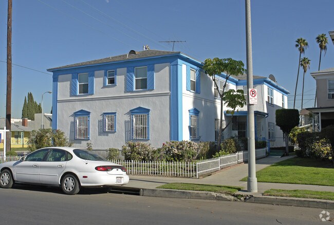 Building Photo - 1604 S Bronson Ave