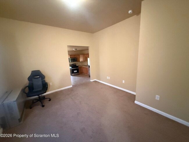 Building Photo - 1409 Sanderson Ave