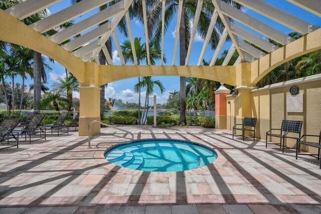 Building Photo - 11018 Legacy Dr