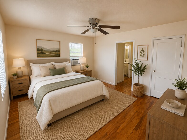 This image had been virtually staged - 946 W Magnolia Ave