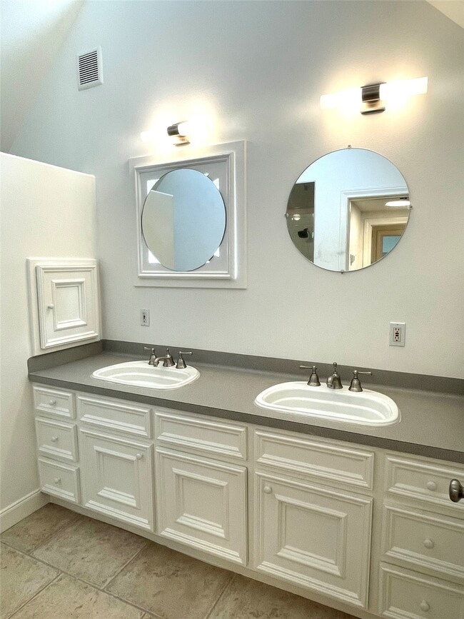 Building Photo - 4334 Jefferson St