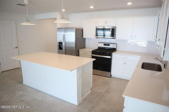 Building Photo - 5423 Bullseye Cir