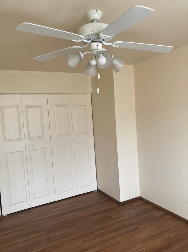 Building Photo - 3733 E Karstens Dr