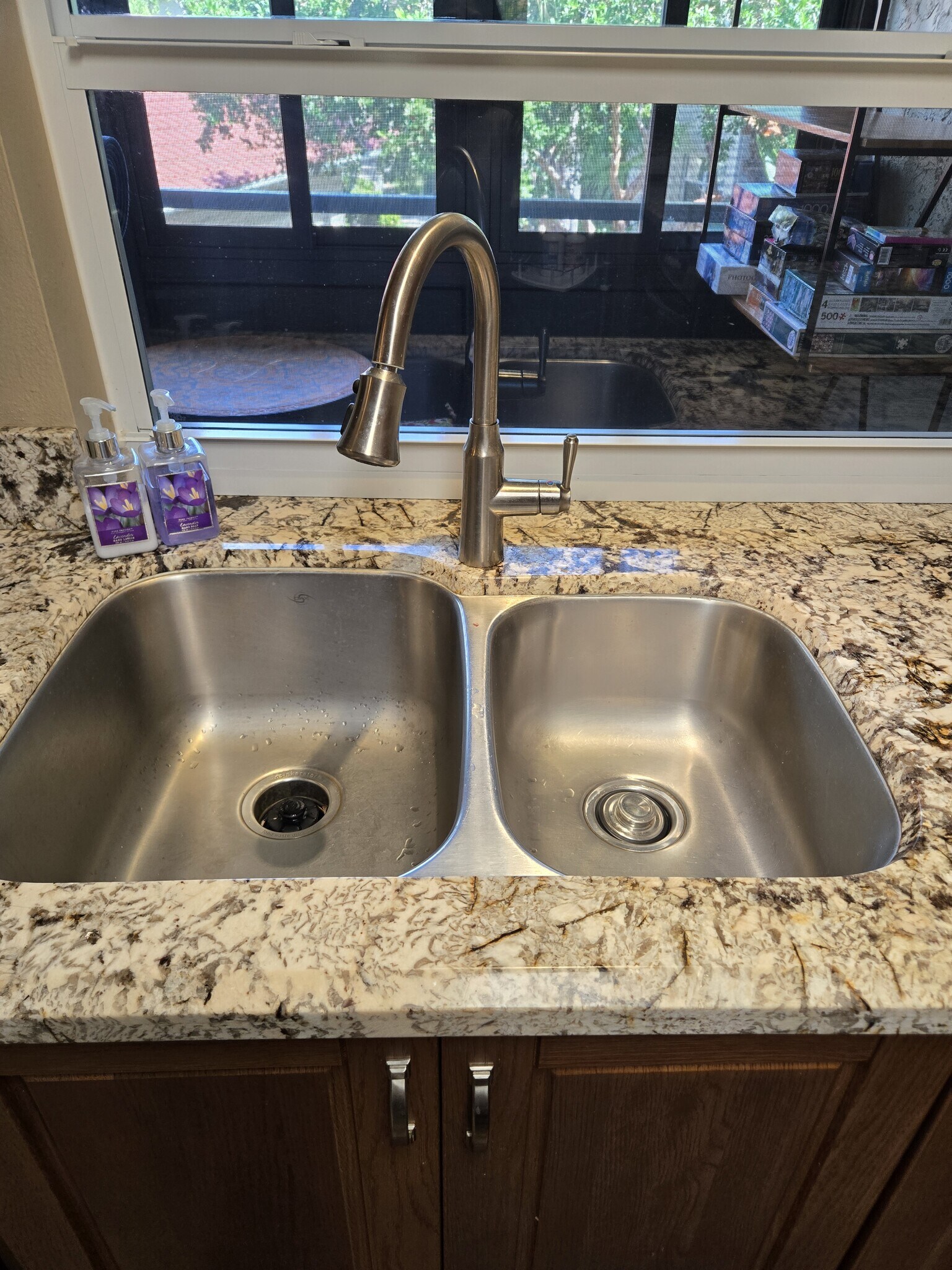 Building Photo - 5242 NE 6th Ave