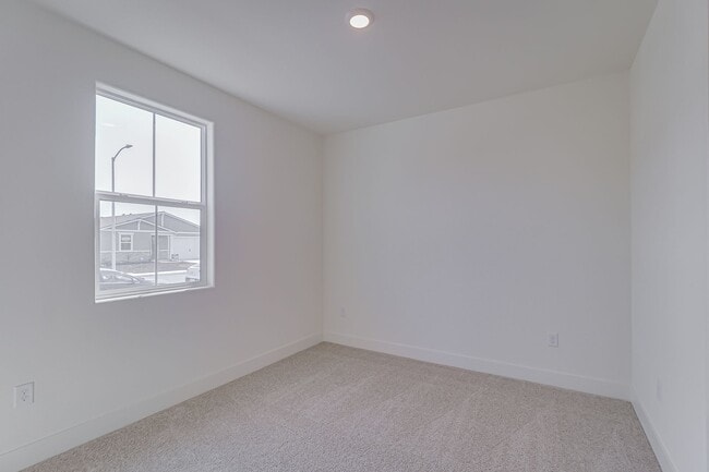 Building Photo - Villages of Gosford Home 4 bedroom 2 bath