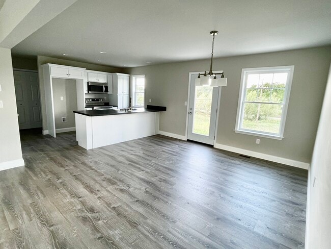 Building Photo - 447 Smokering Dr