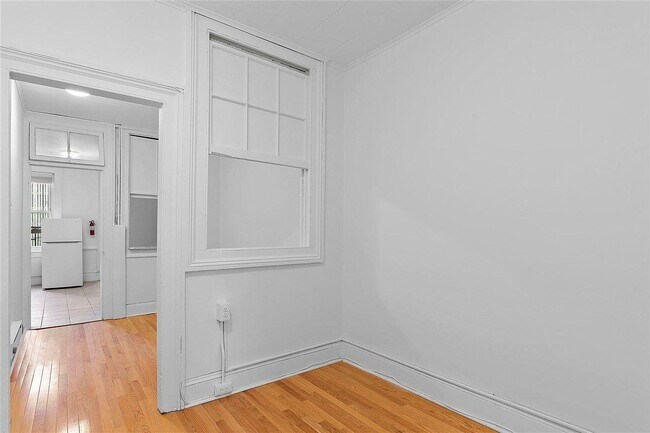 Building Photo - 121 Washington St