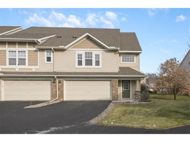 Primary Photo - 5030 Fountain Lane N