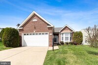 Building Photo - 16919 Four Seasons Dr