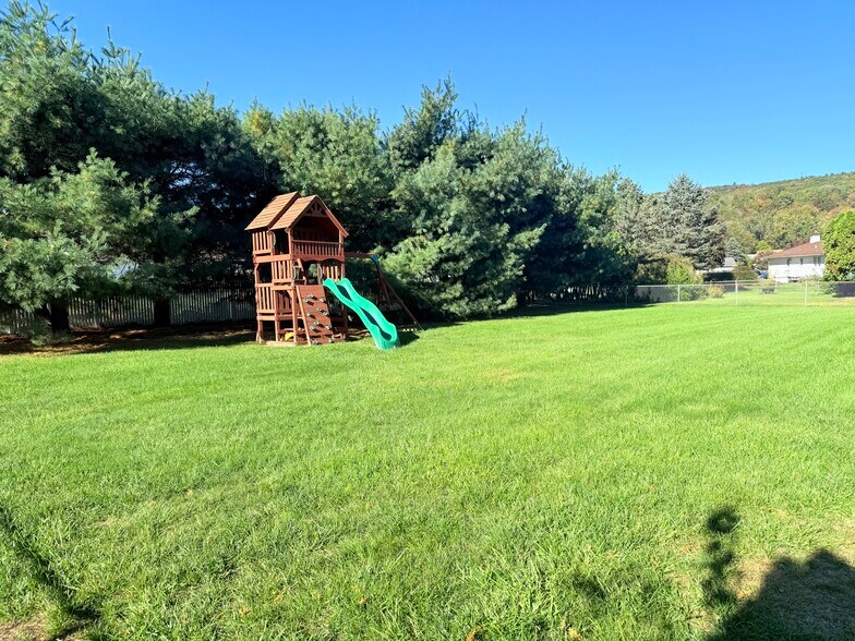 Building Photo - 225 Greenwave Blvd