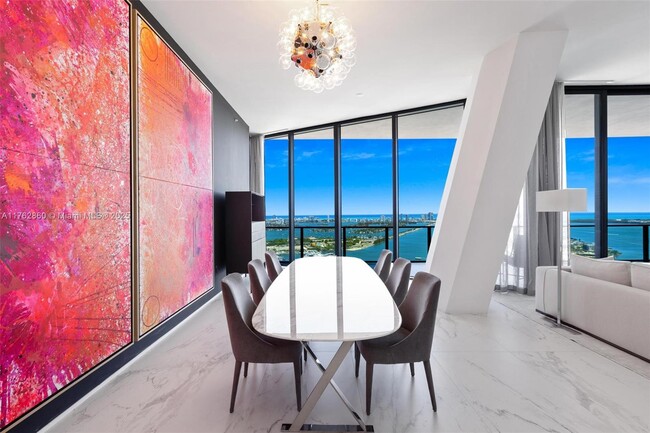 Building Photo - 1000 Biscayne Blvd