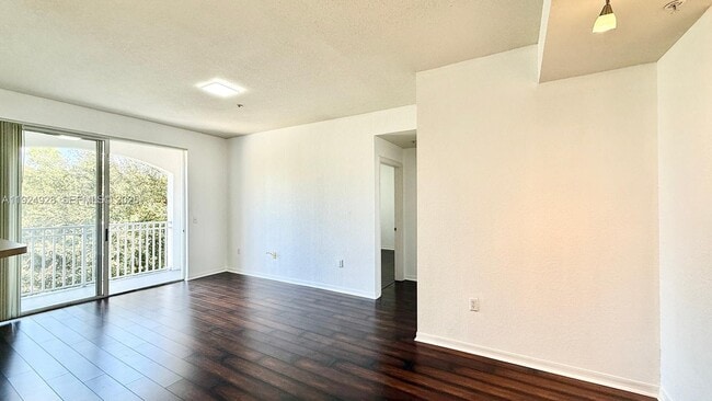 Building Photo - 11032 Legacy Dr