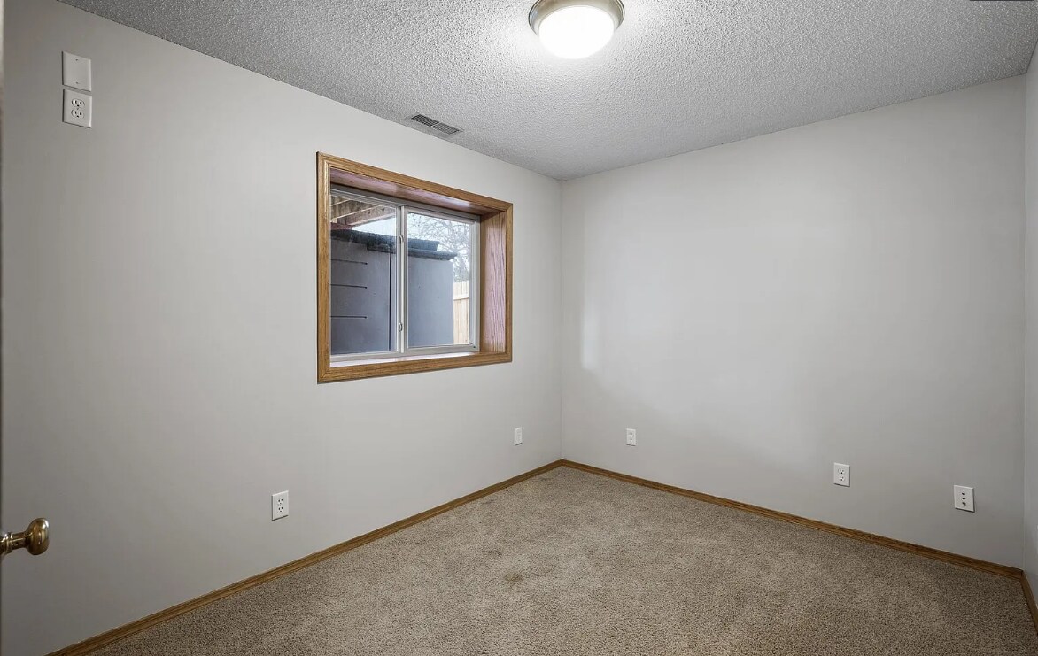 Building Photo - 15294 Avocet St NW
