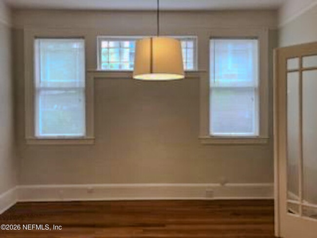 Building Photo - 3664 Riverside Ave