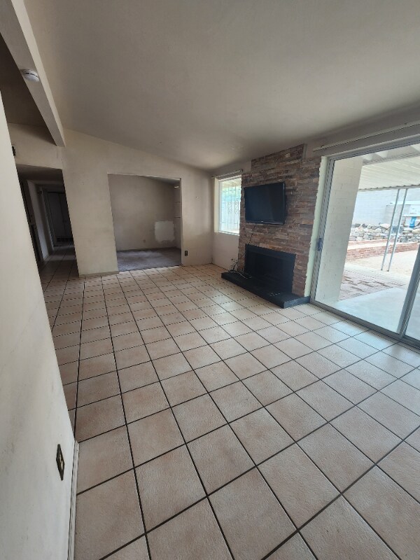 Building Photo - 6968 E Princeton Dr