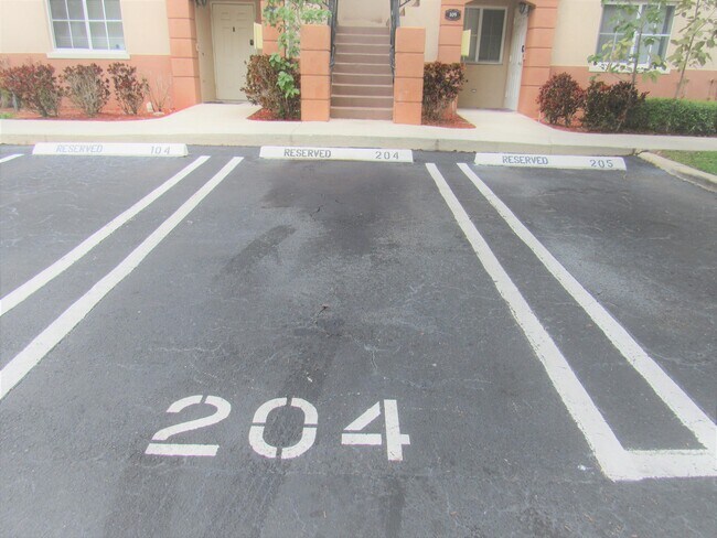 Building Photo - 3810 N Jog Rd