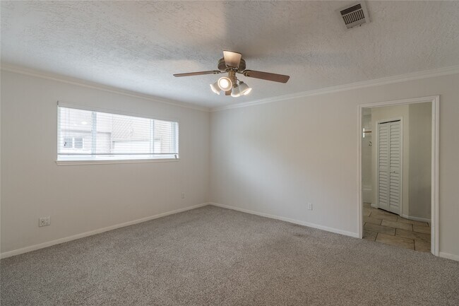Building Photo - 2643 Hodges Bend Cir
