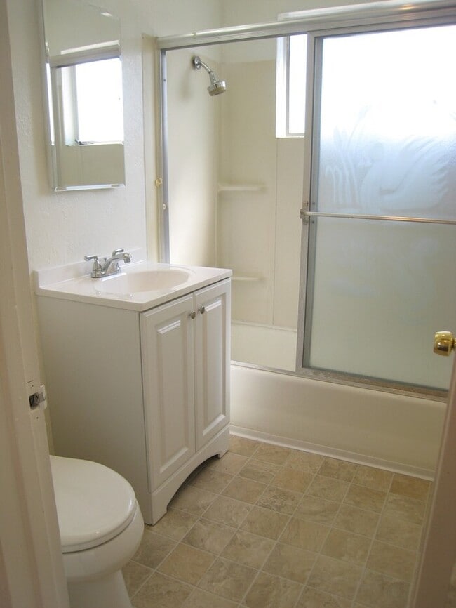 Building Photo - Beautiful La Mesa home w/ huge yard & garage