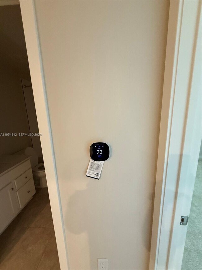 Building Photo - 585 NW 11th St