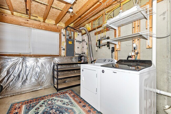 Building Photo - New Market West Rental