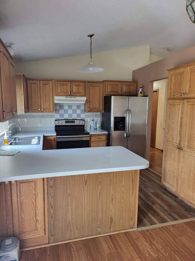 Building Photo - 14449 Hollow Park Ln
