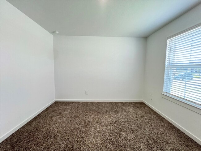 Building Photo - 30243 Lone Peak Dr