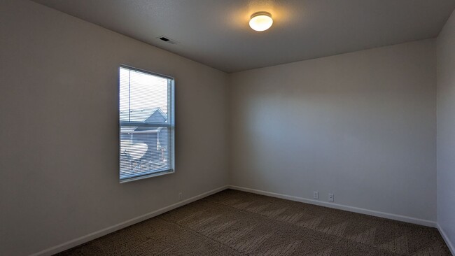 Building Photo - 11842 Asplund Grove