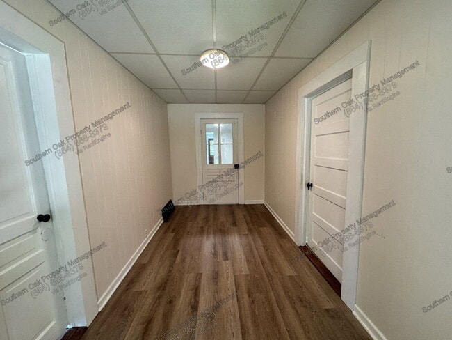 Building Photo - 126 Park Ave