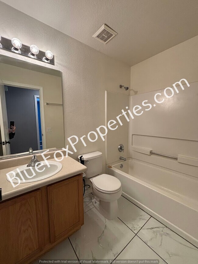 Building Photo - 7579 E Rhiannon Dr