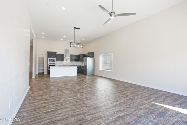 Building Photo - 13652 Glen Vista Ln