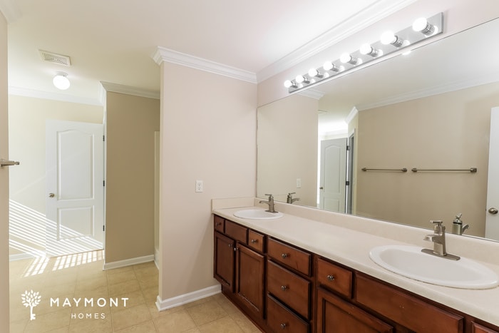 Building Photo - 6013 Locklear Way