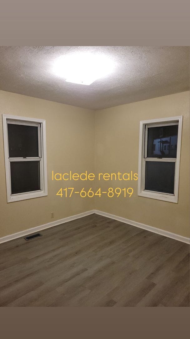 Building Photo - SPRING SPECIAL $850 RENT FOR THE 1ST MONTH !!!!!!