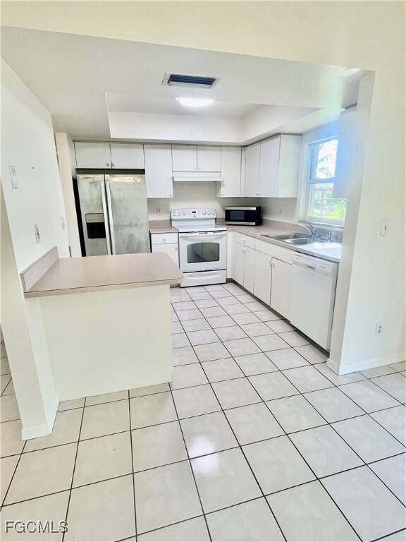 Building Photo - 2110 SE 8th Pl