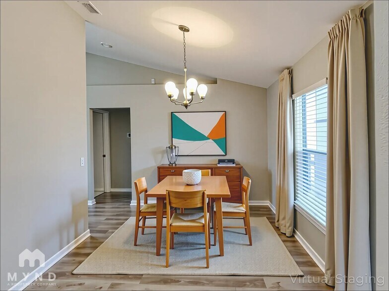 Building Photo - 3189 Thoroughbred Loop N
