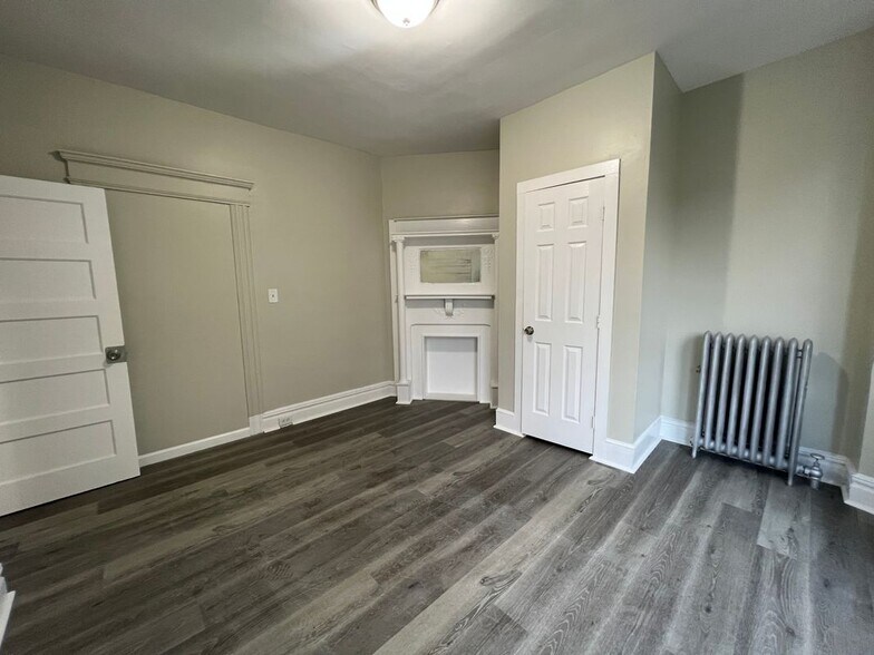 Building Photo - 51 Hawkins St