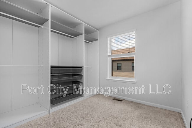 Building Photo - 4322 Roland Heights Ave